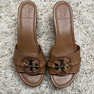 Tory Burch Wedge / Slide - Size 9